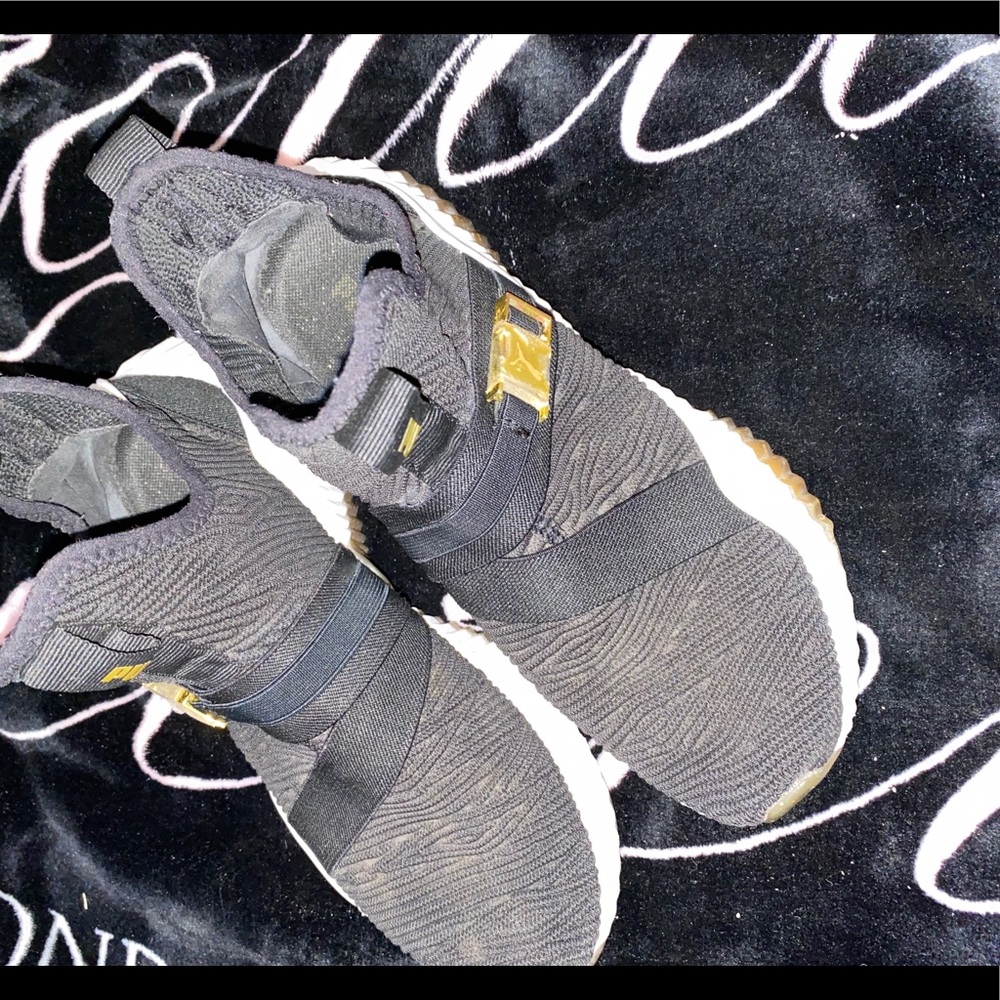 Cute Woman Black & gold slide on  PUMA SHOES